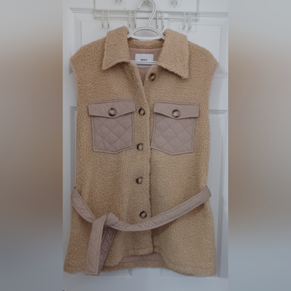 ONLY Women's Cream Teddy Jacket with Quilted Pockets